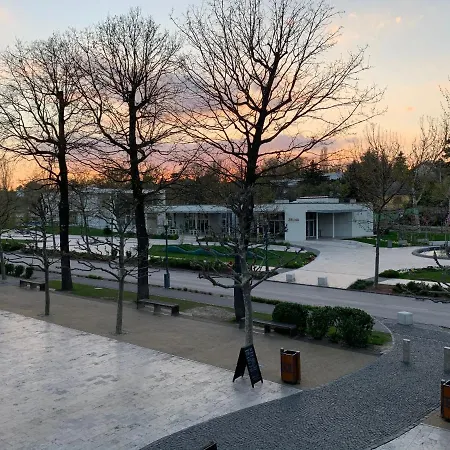 A01 Setany-silverine Apartmanhaz-orzoett Parkoloval Lägenhet