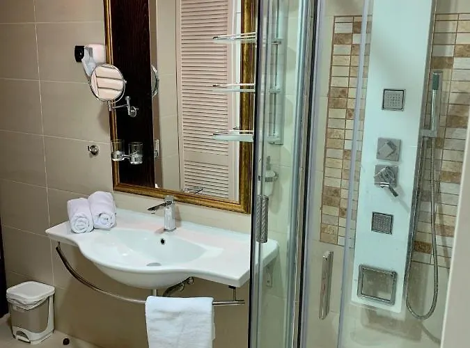 A01 Sétány-silverine Apartmanház-őrzött Parkolóval